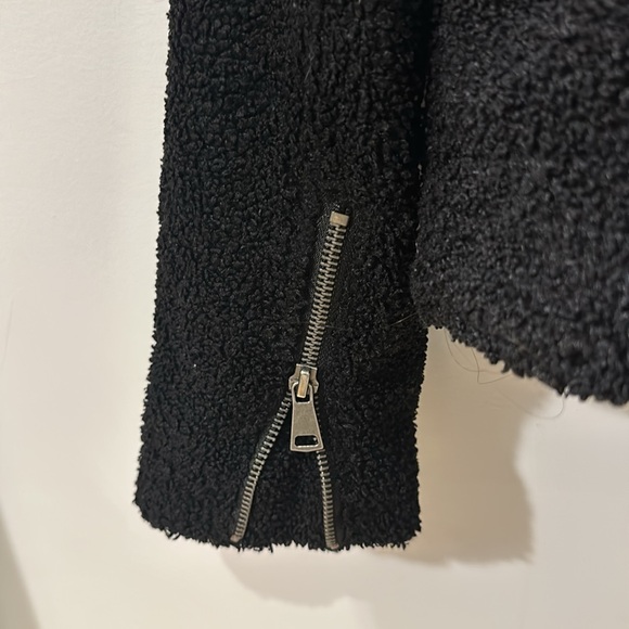 Jacket - Picture 5 of 7